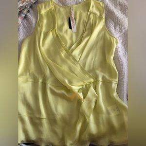 NWT Melissa McCarthy sleeveless blouse